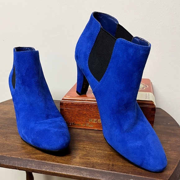 Boots, ankle, blue suede, Bandolino. EUC, Size 7.5M Heel 2.25” Ext & sole great. - Picture 10 of 10